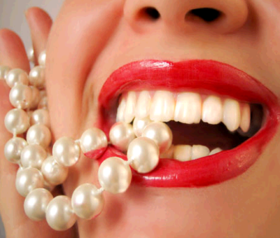 как отбелить зубы в домашних условиях